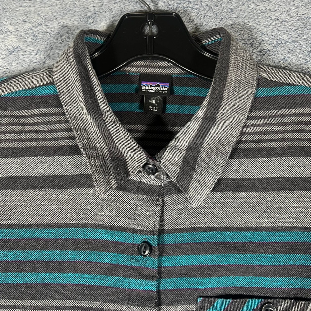 Patagonia Womens Organic Cotton‎ Striped Button Down Shirt Grey Teal Size 6 - Picture 2 of 16